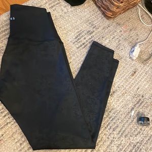 Black high waisted beyond yoga leggings